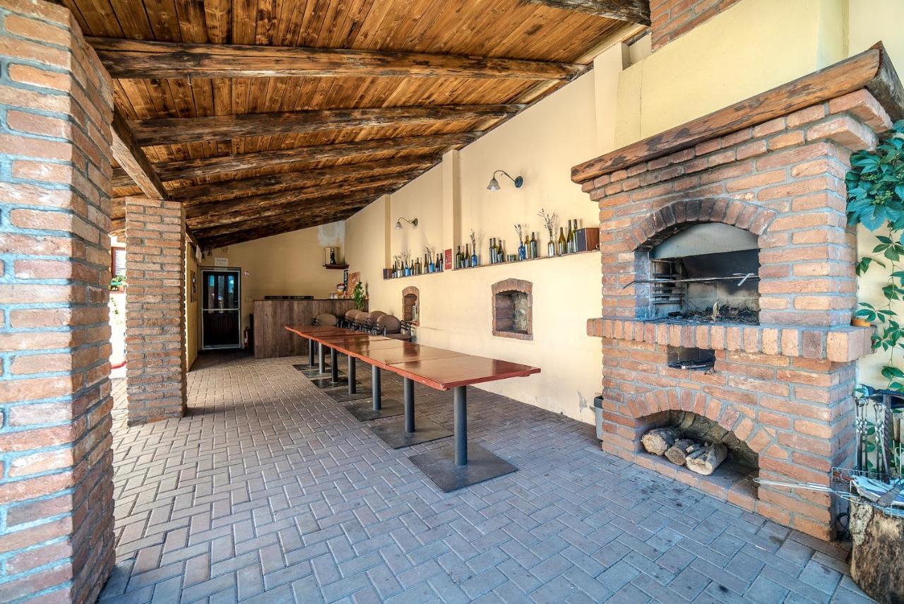 Antonio Residence Škvorec エクステリア 写真