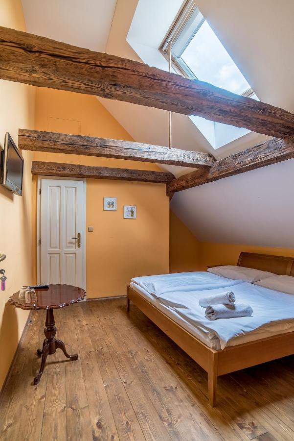 Antonio Residence Škvorec エクステリア 写真