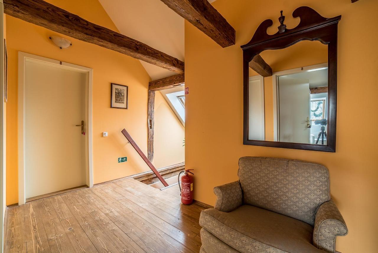 Antonio Residence Škvorec エクステリア 写真